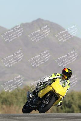 media/Dec-01-2025-Moto Forza (Mon) [[2daa91e15f]]/2-Intermediate Group/Session 2 Turn 9 Entry/